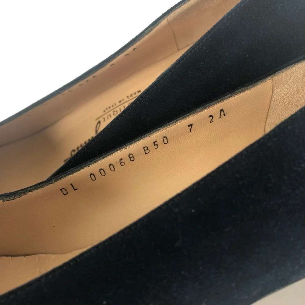 Salvatore Ferragamo Boutique Suede Square Toe Block Heel Pumps Sz 7 2A Navy Blue